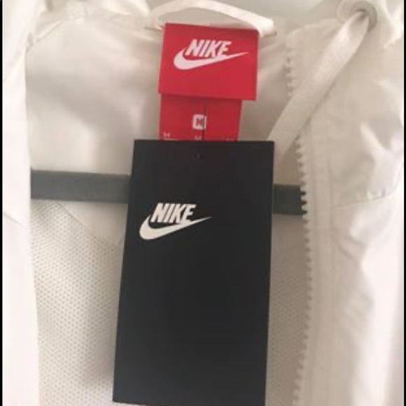 Nike womens jacket - Picture 2 of 2